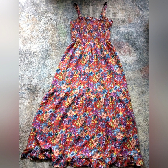 Dresses & Skirts - Floral Maxi Dress with Straps